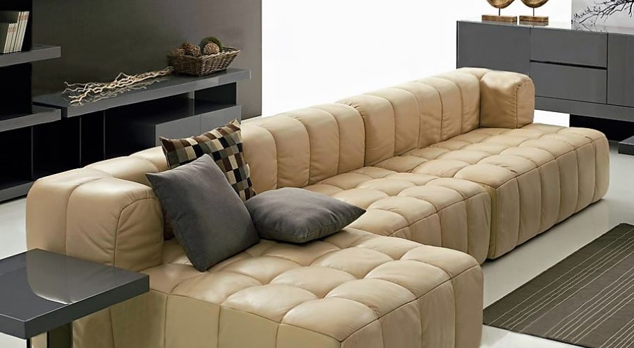 kubus form tufted sofa